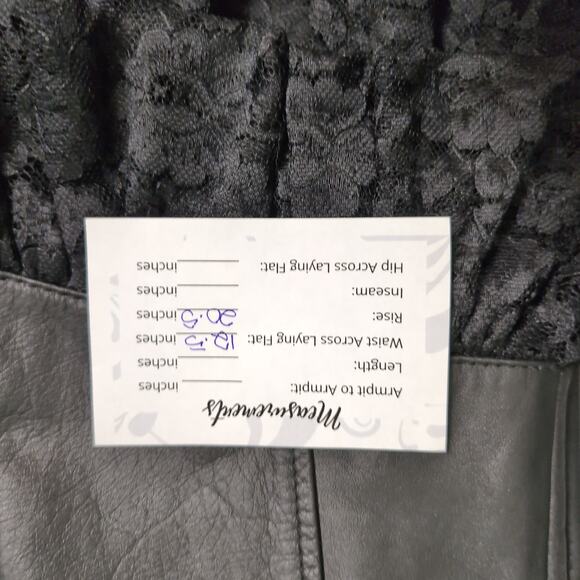 Chia Edgy Vintage Y2K Black Leather & Lace Tiered Ruffle Mini Skirt S TINY FLAW - Picture 10 of 10